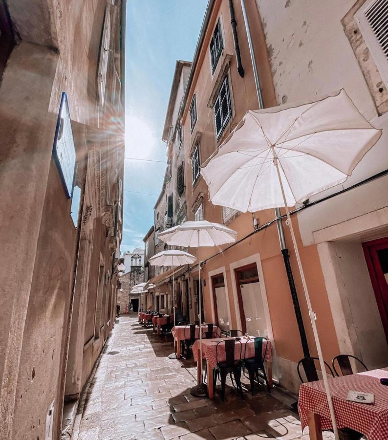 Wonderful Holiday House Bruno With Heated Pool Zadar Bagian luar foto