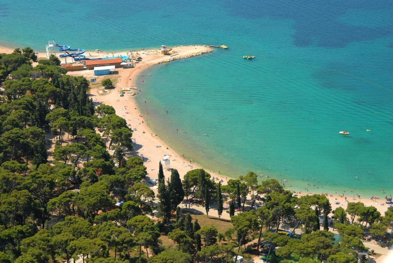 Wonderful Holiday House Bruno With Heated Pool Zadar Bagian luar foto