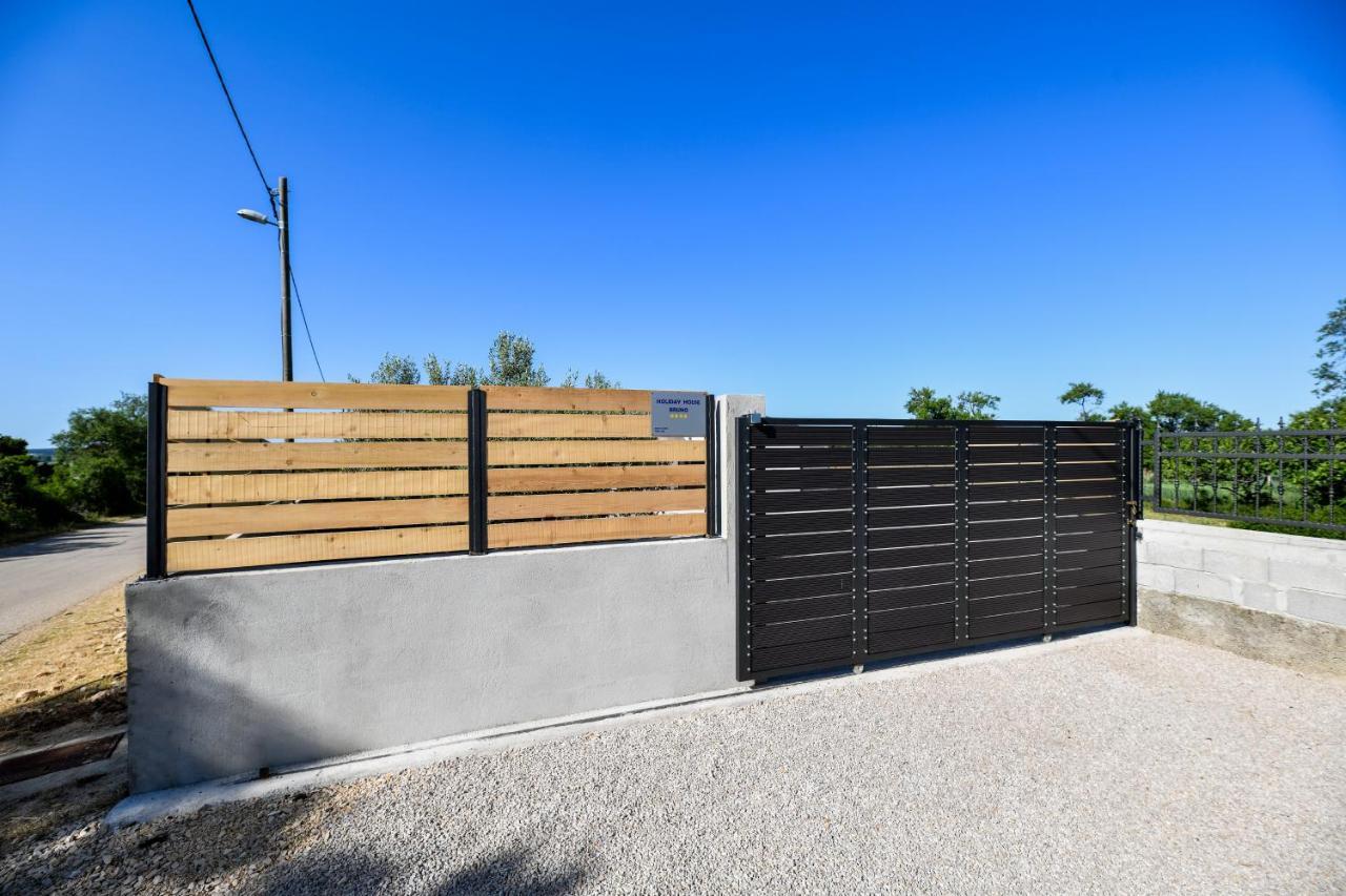 Wonderful Holiday House Bruno With Heated Pool Zadar Bagian luar foto